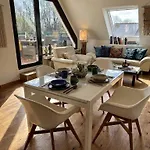 Moderne 3 In *