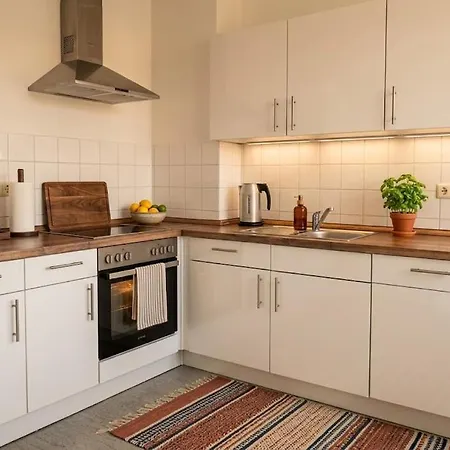Moderne 3 In *